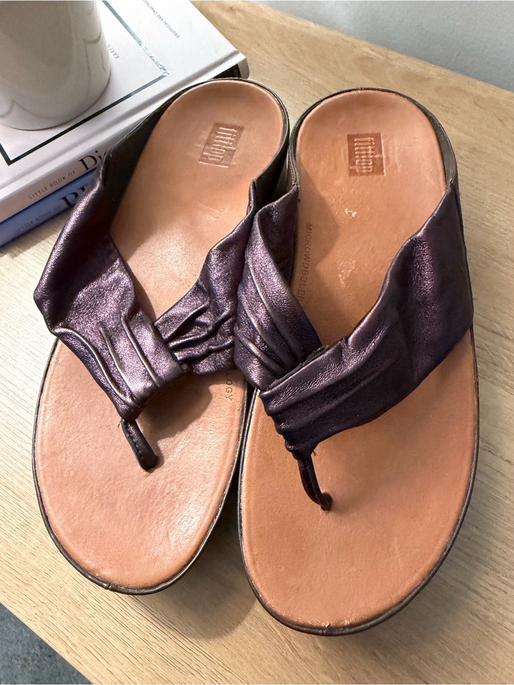 Fitflop metallic brown Twiss Leather Thong sandal